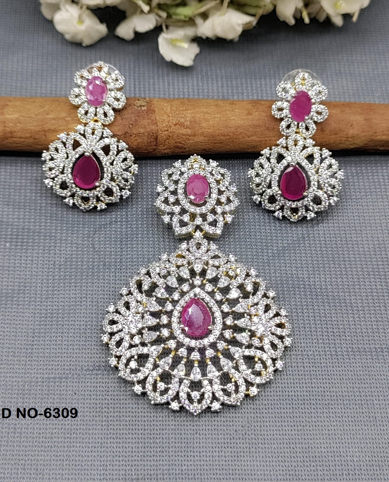 Cz ad Earring &Pendant Set Sku-6307 rchiecreation