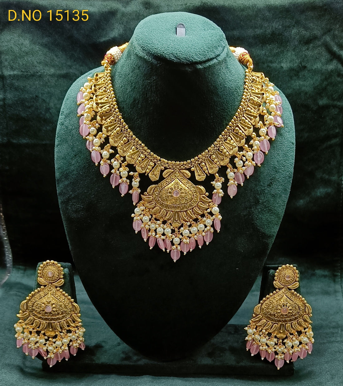 golden Punjabi necklace set by Rchie Wholesale