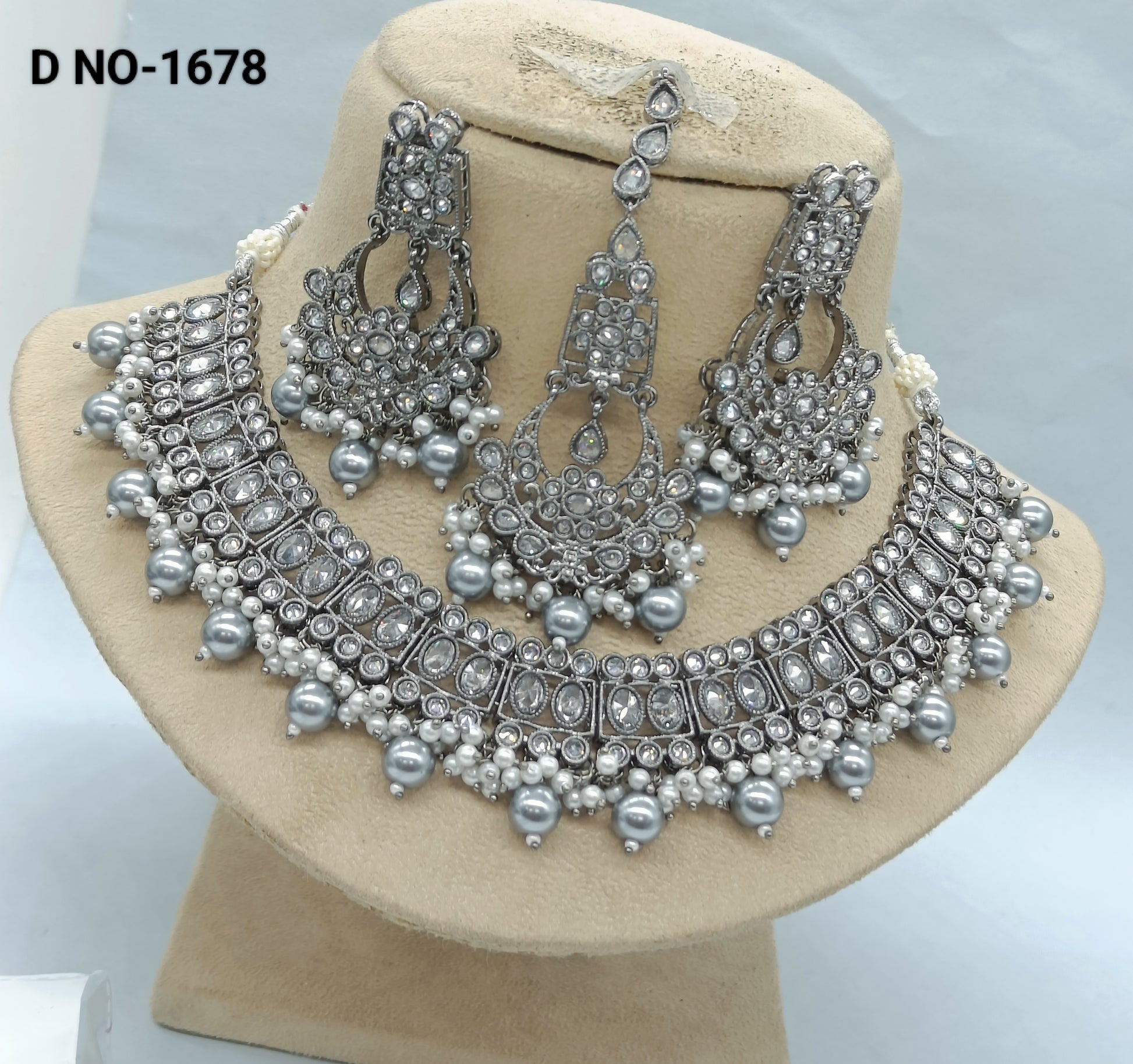 Polki Victorian Necklace set Sku 1678 rchiecreation