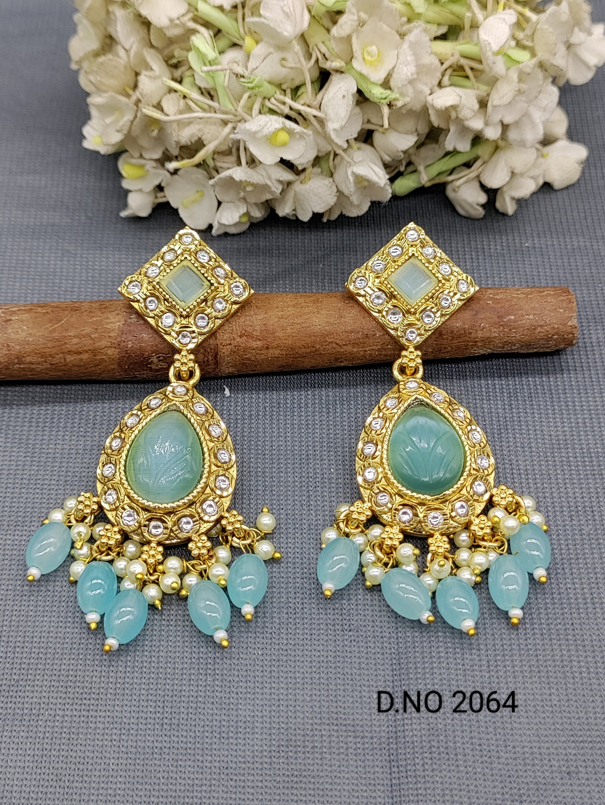 Golden Kundan Earrings Sku 2064 rchiecreation
