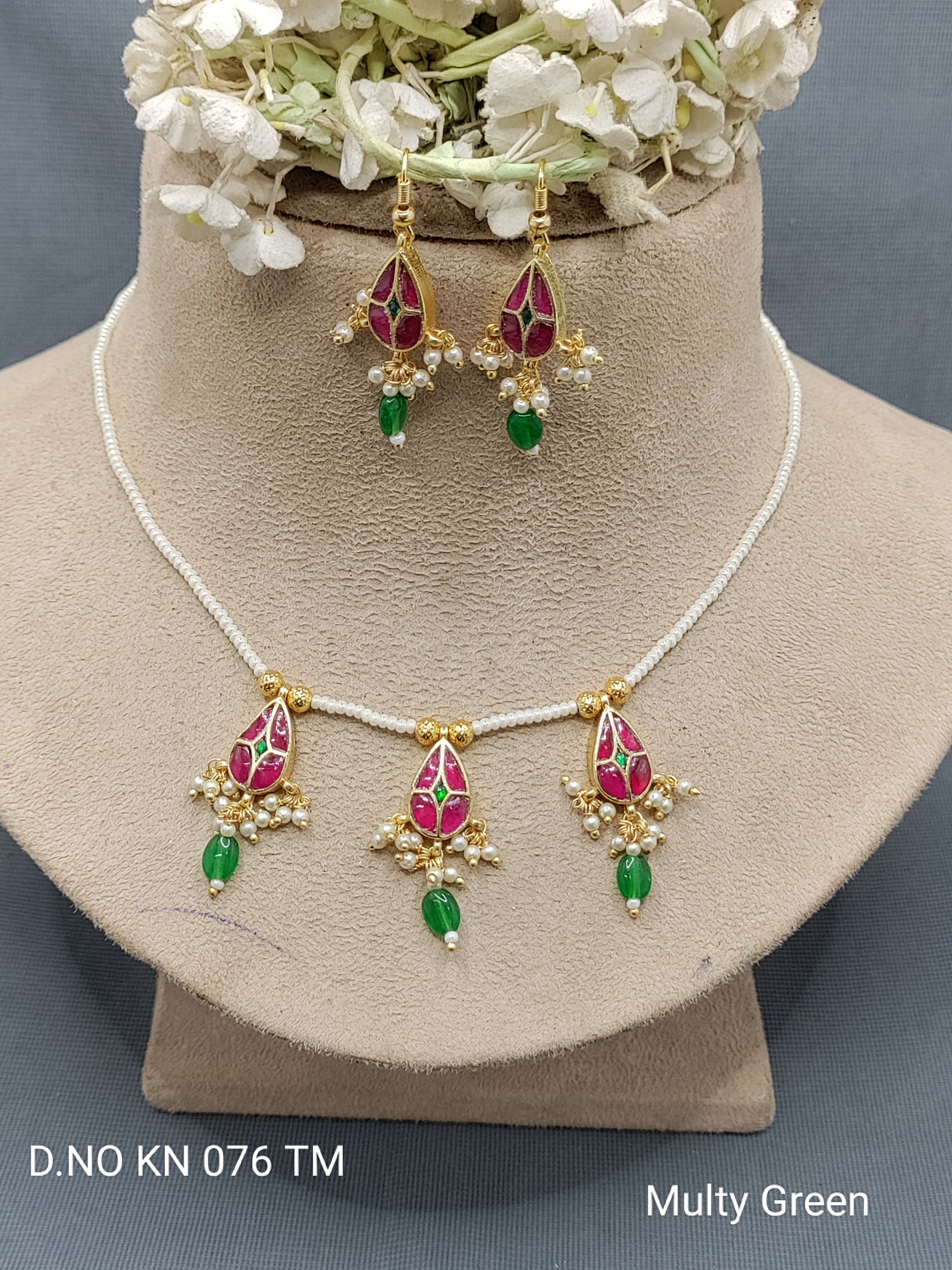 Kundan Golden Necklace Sku KN 076 TM rchiecreation