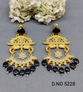 Golden Matt Earring Sku 5228 rchiecreation