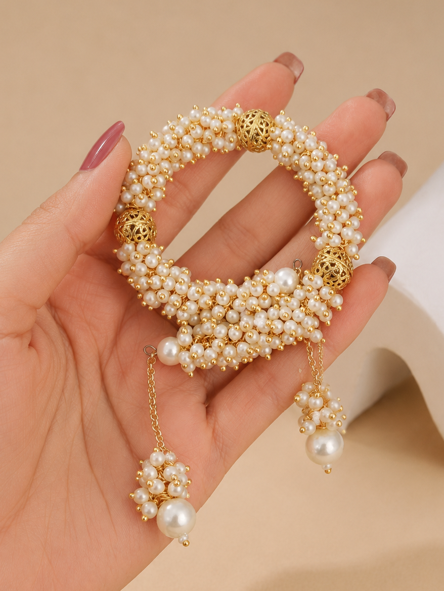 White pearl bracelet by Rchie wholesale