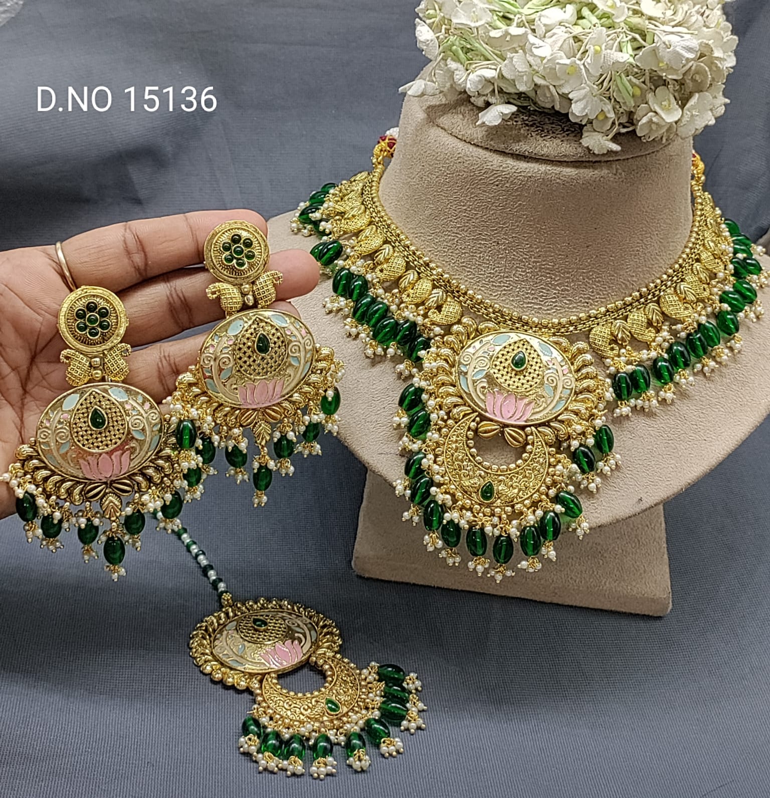 Antique Golden Punjabi Necklace Set by Rchie