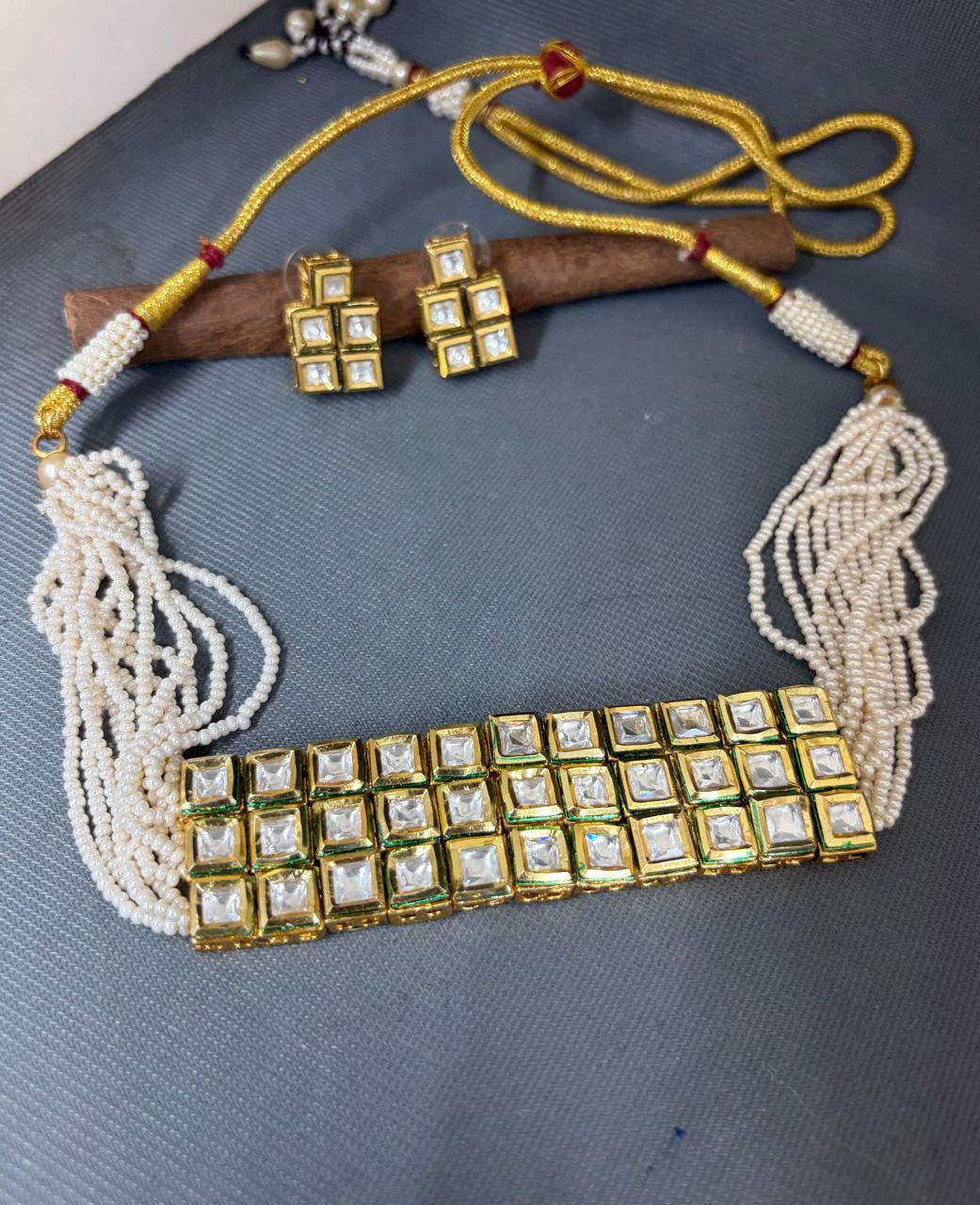 Golden Kundan Neckalce SKU- N.301