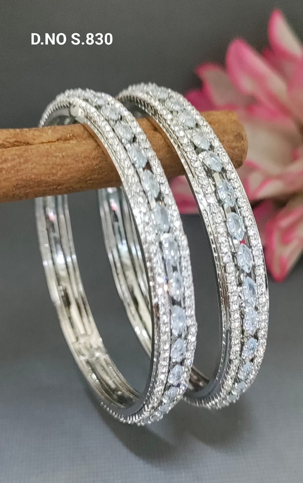 Stone Bangle SKU-S.830