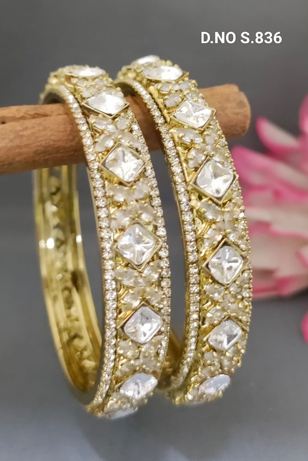Stone Bangle SKU-S.836