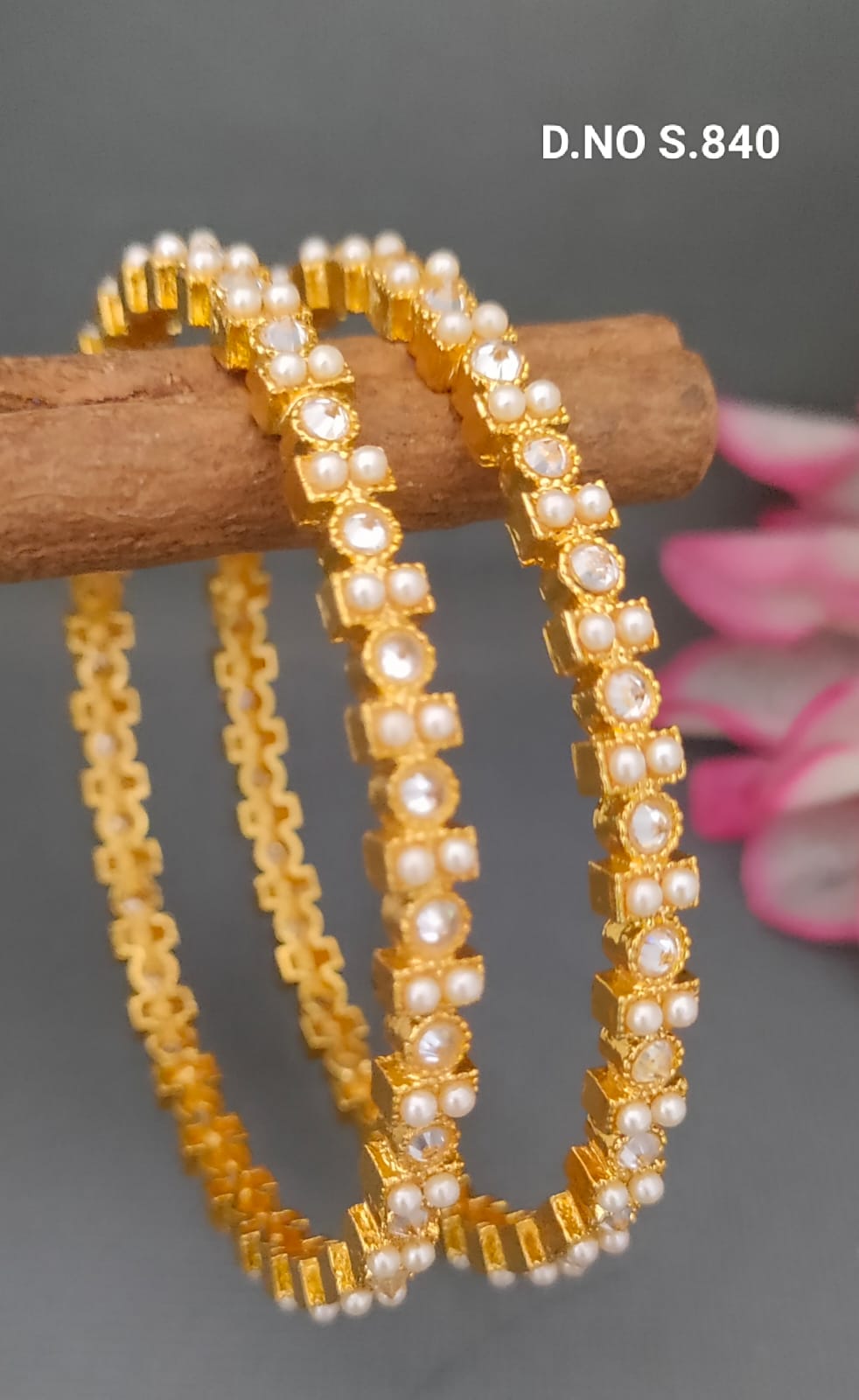 Stone Bangle SKU-S.840