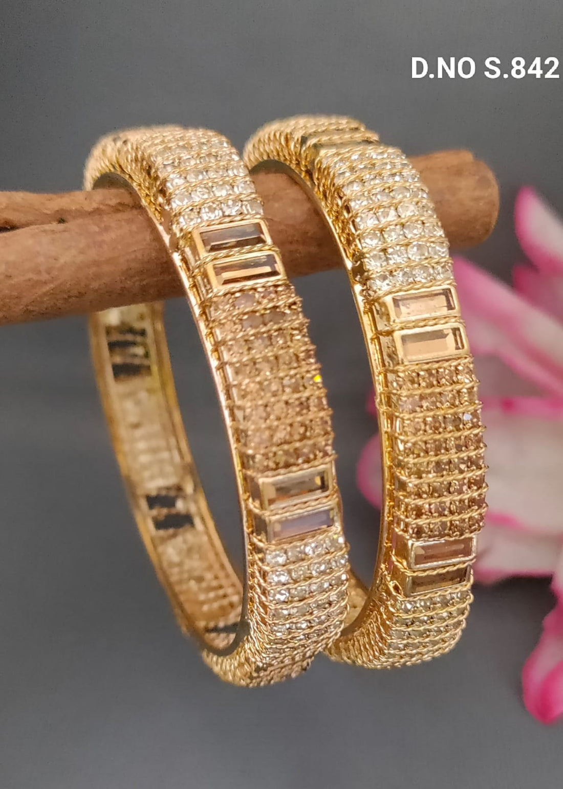 Stone Bangle SKU-S.842