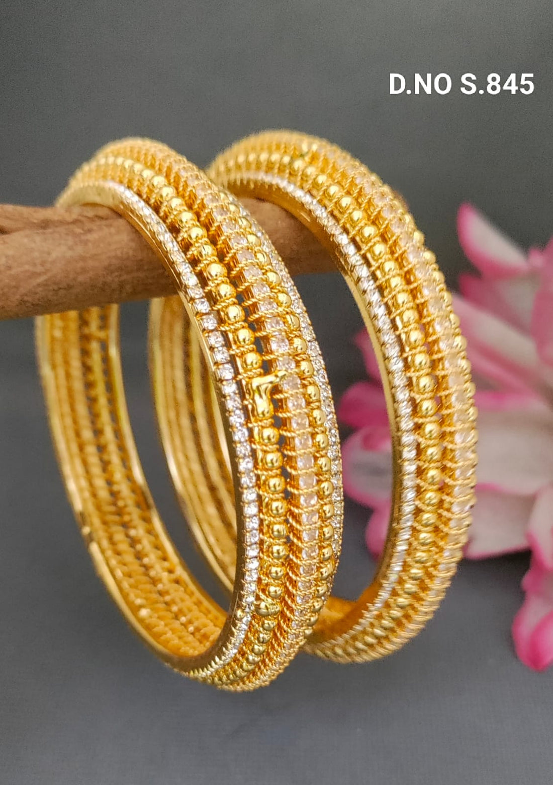 Stone Bangle SKU-S.845