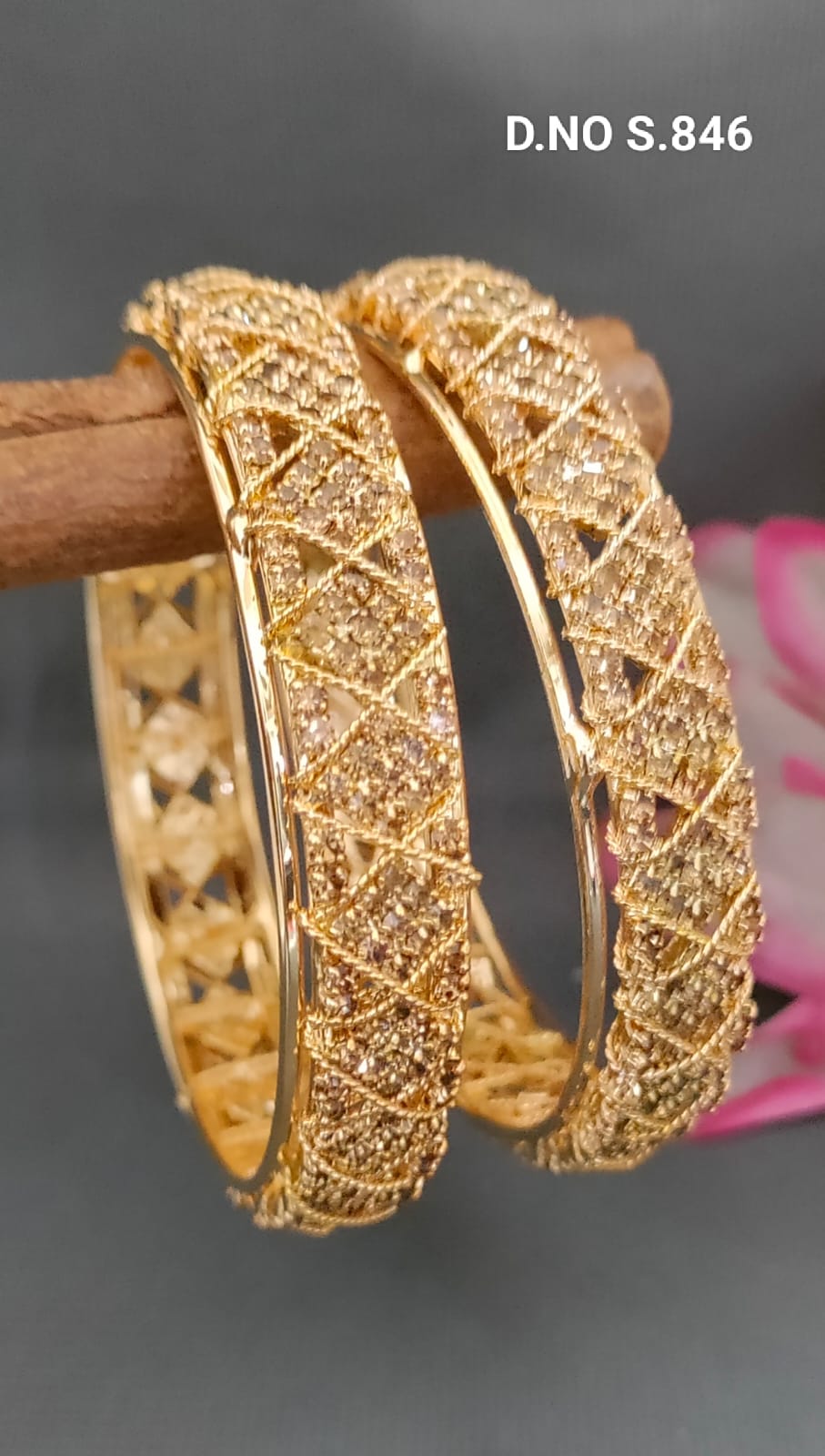 Stone Bangle SKU-S.846