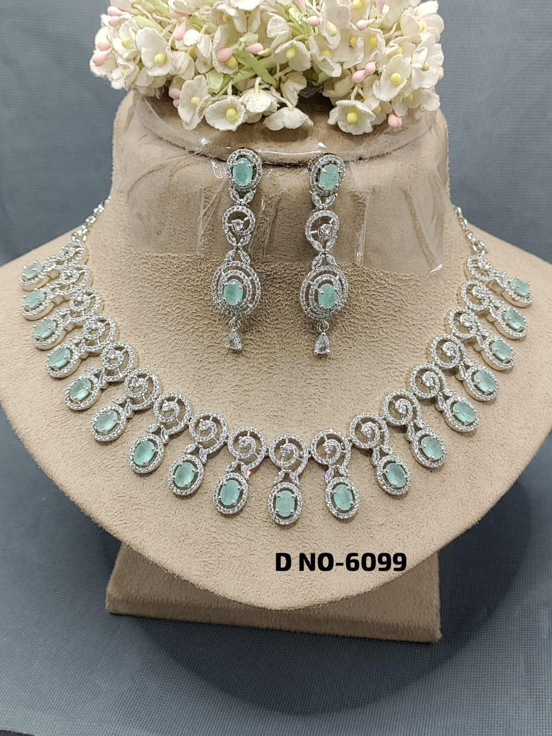 American Diamond Necklace Rodium Sku-6099 C3 - rchiecreation