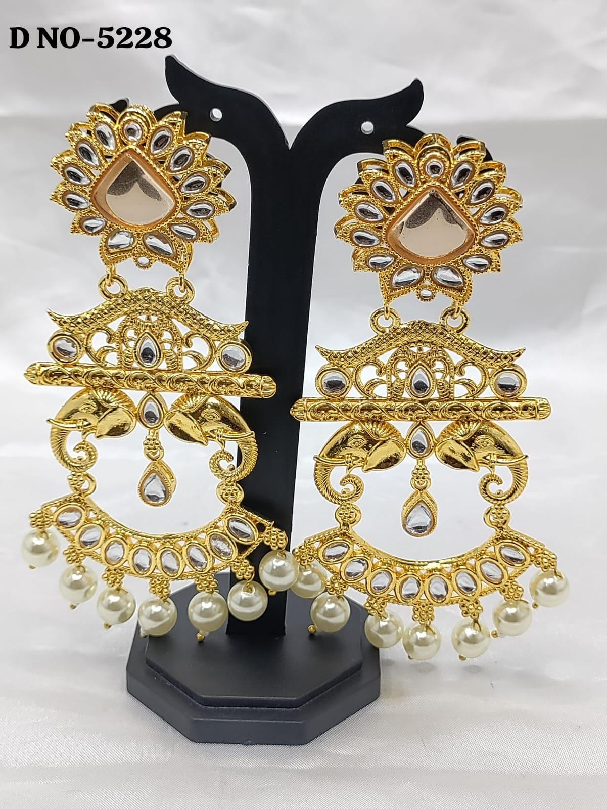 Kundan Earring Golden Sku-5228 D4 - rchiecreation