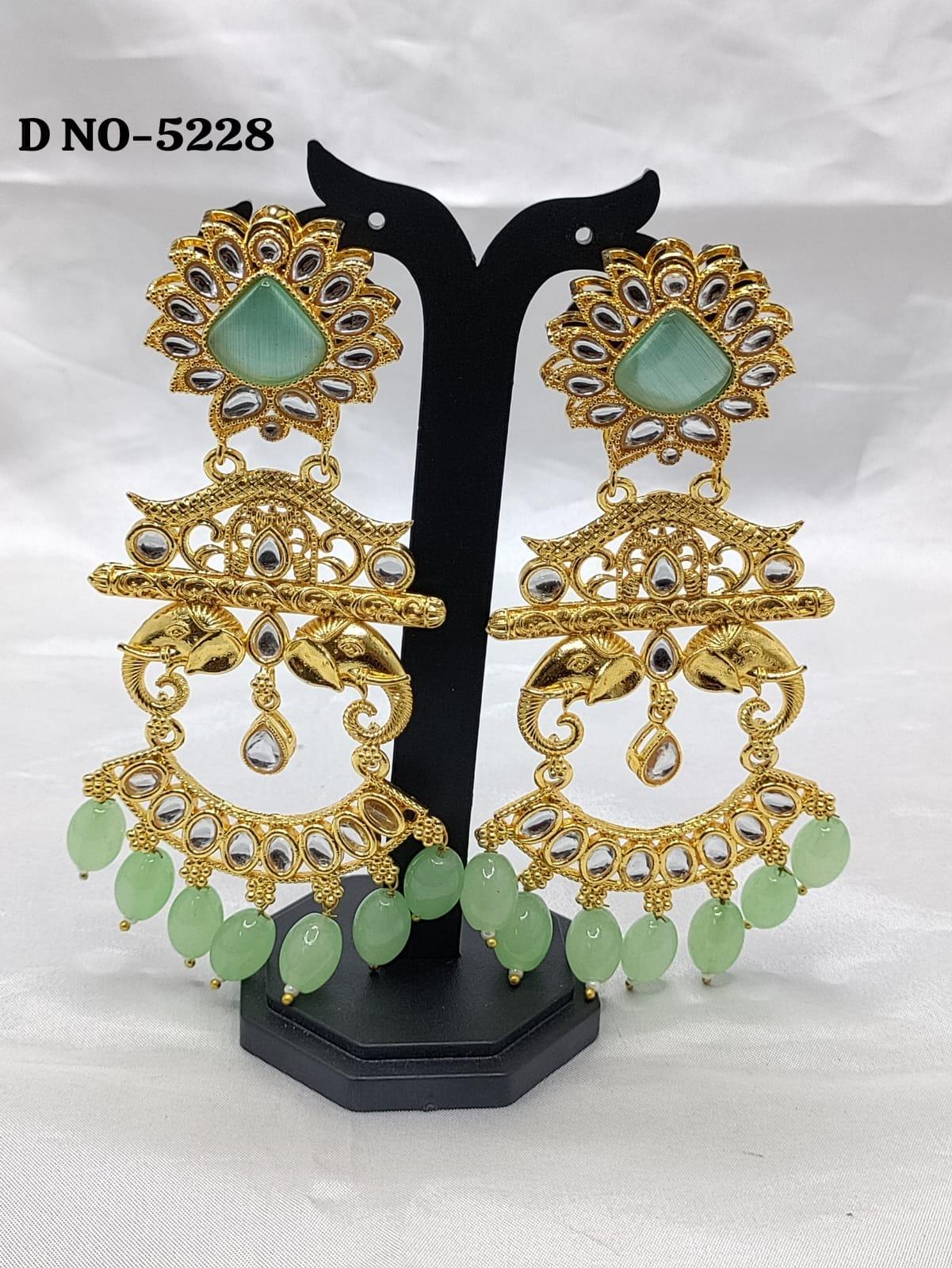 Kundan Earring Golden Sku-5228 D4 - rchiecreation