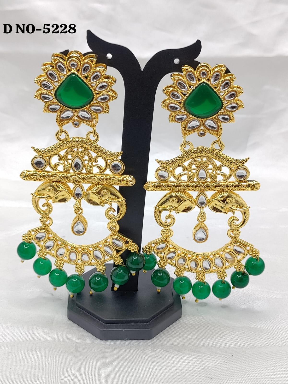 Kundan Earring Golden Sku-5228 D4 - rchiecreation