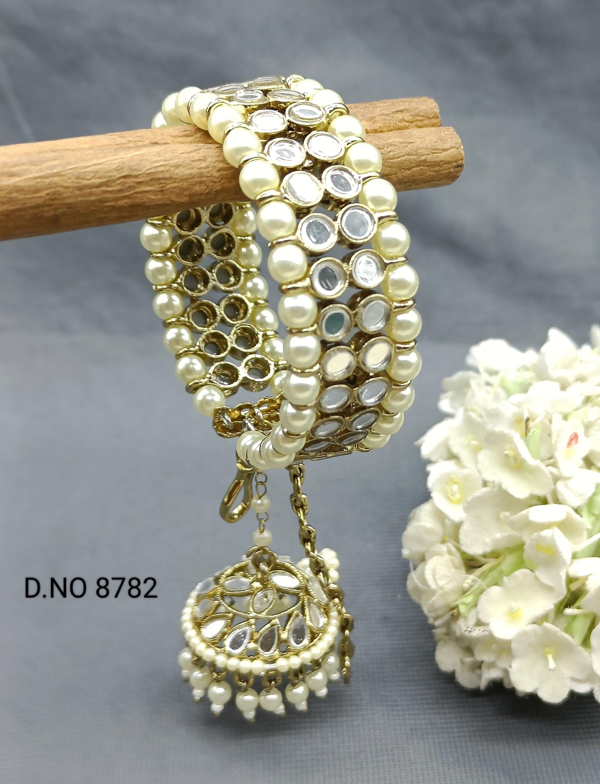 Kundan Women Bracelet Sku 8782 E2 - rchiecreation