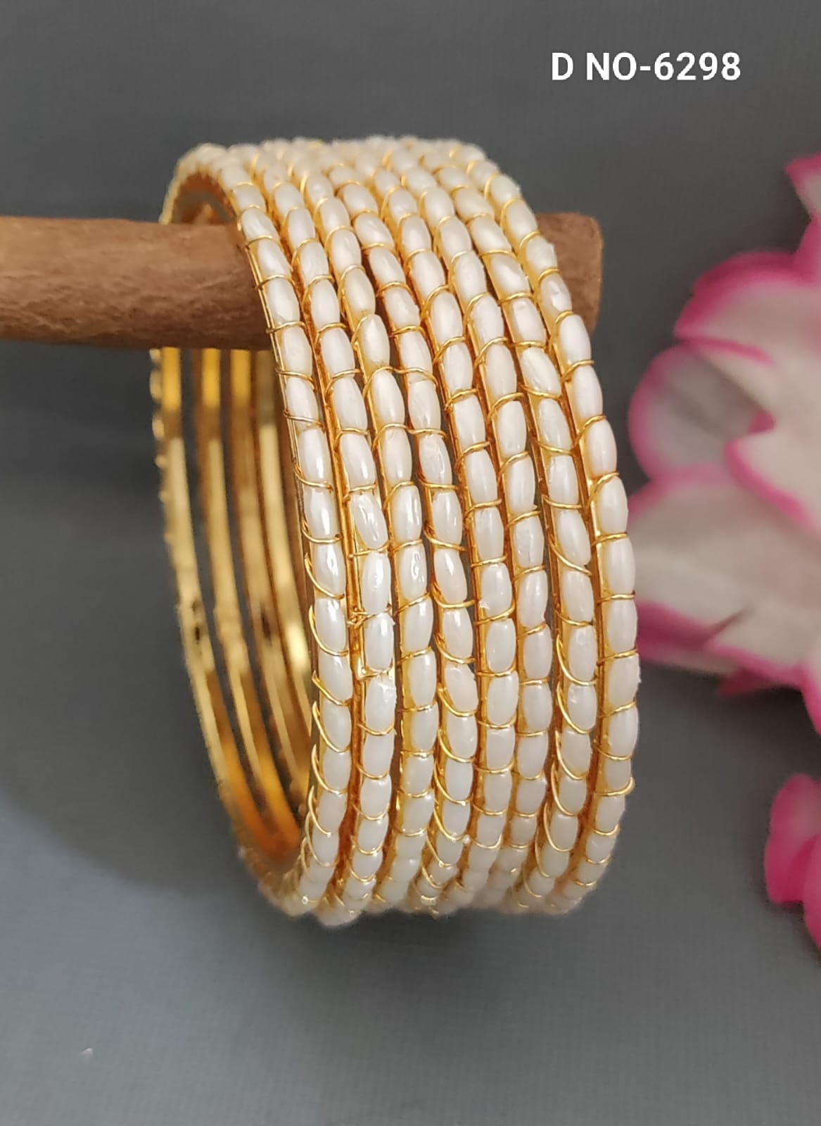 Wholesale pearl bangles 