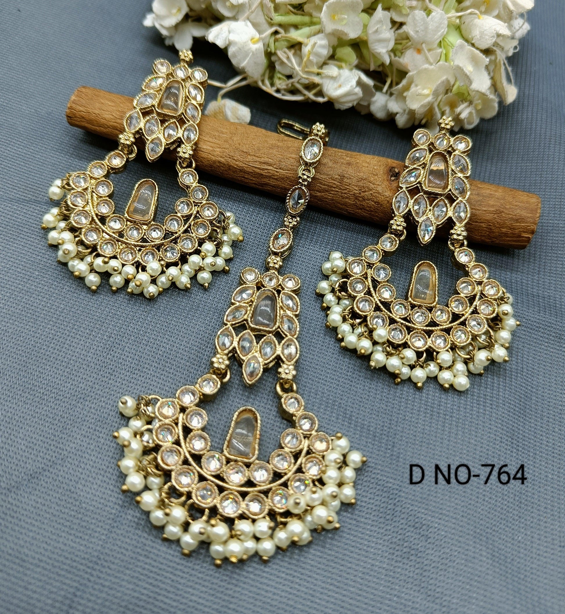Polki Earring+Tika Sku 764 A1 - rchiecreation