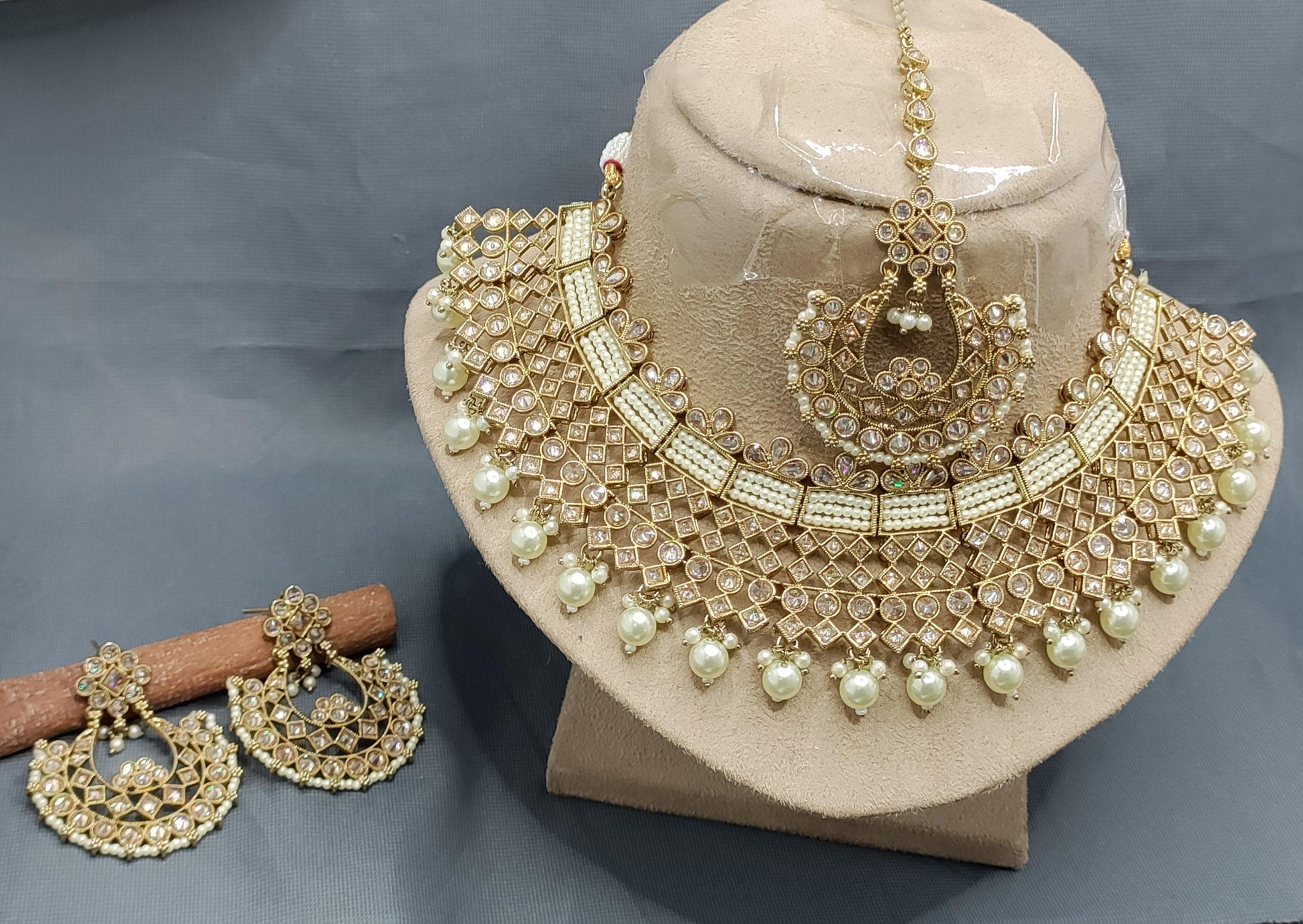 Polki Necklace Mehndi Set Sku-5517 B2 - rchiecreation