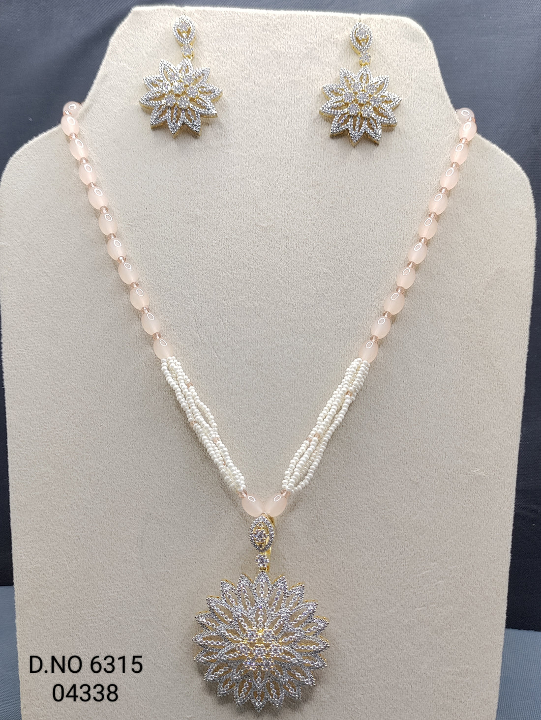Cz ad Earring &Pendant Set Sku-6315 rchiecreation