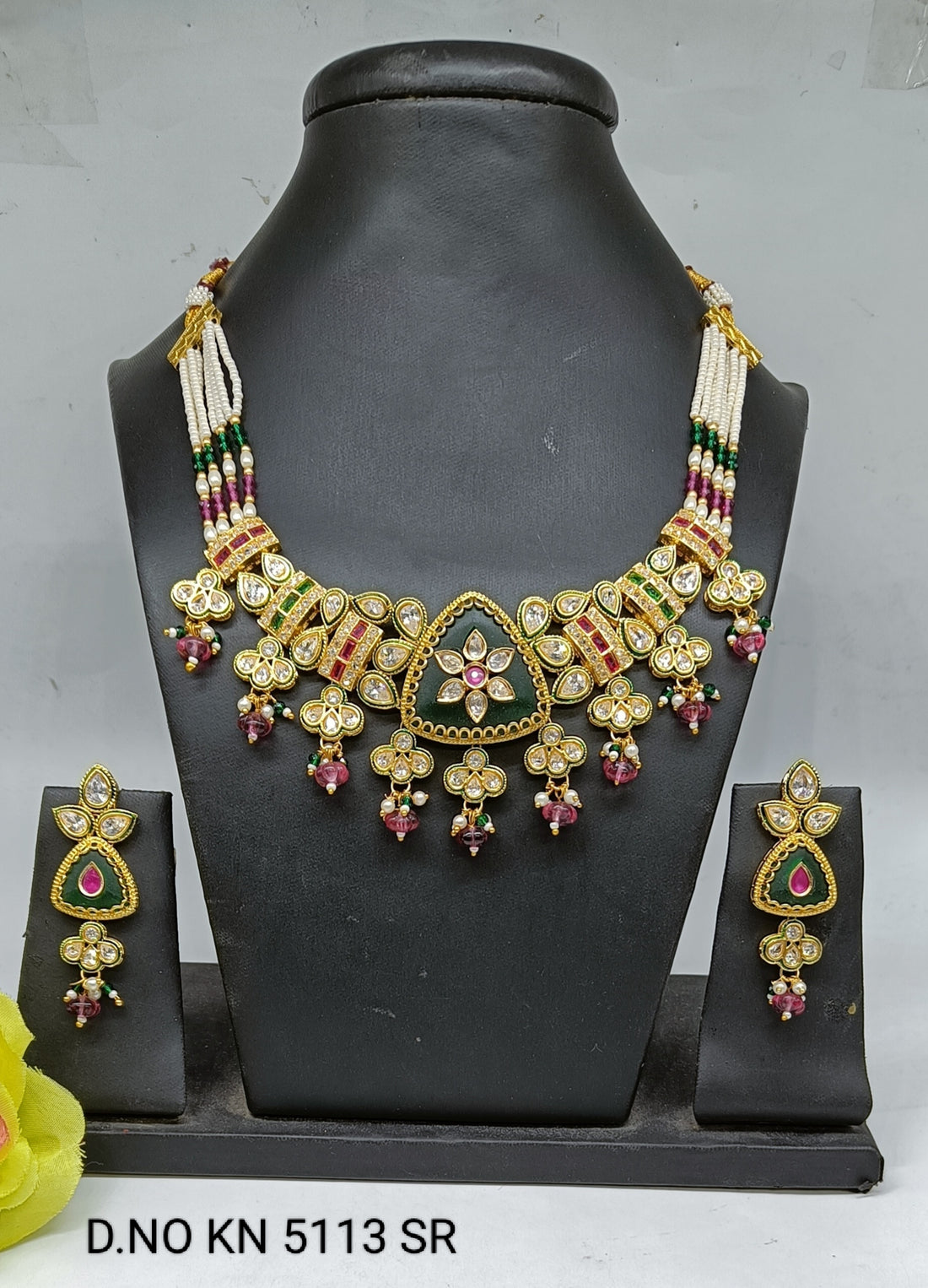 Antique Golden Kundan Necklace Set SKU-KN 5113 SR