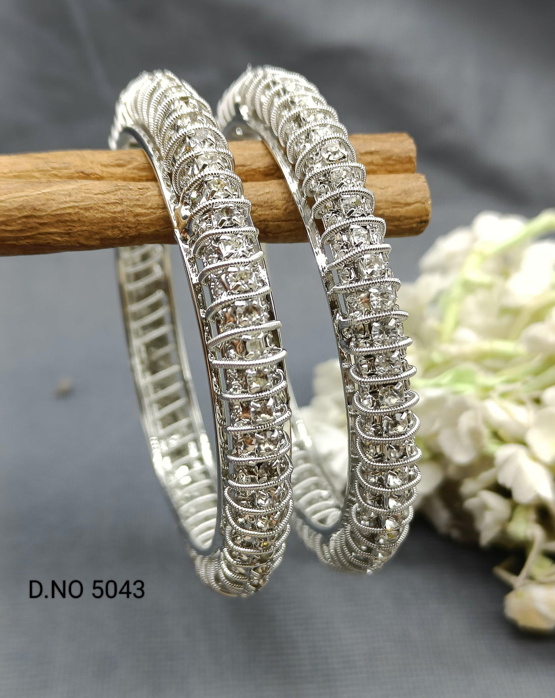 Stone Bangles Rodium Sku 5043 C4 - rchiecreation
