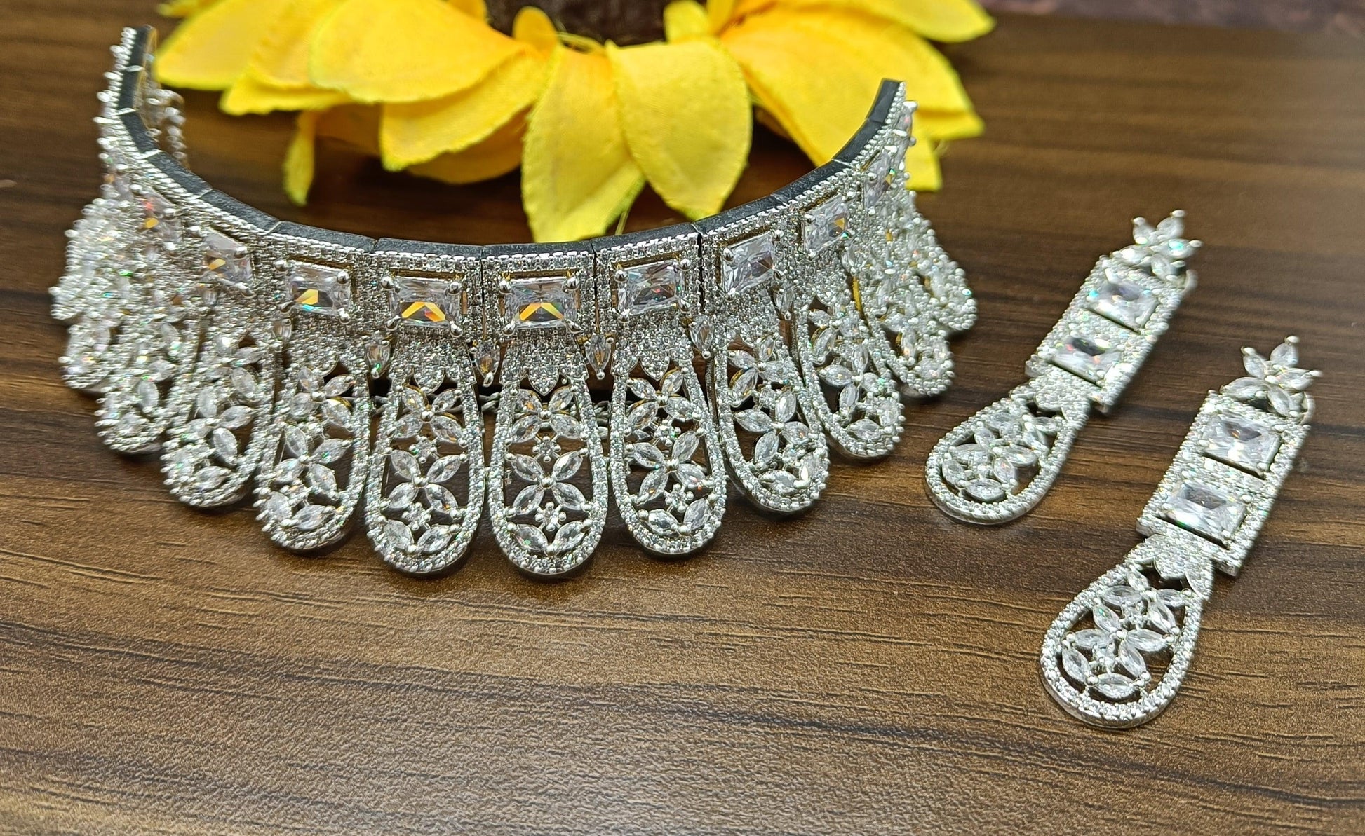 American Diamond Necklace Rodium Sku 5797 C3 - rchiecreation