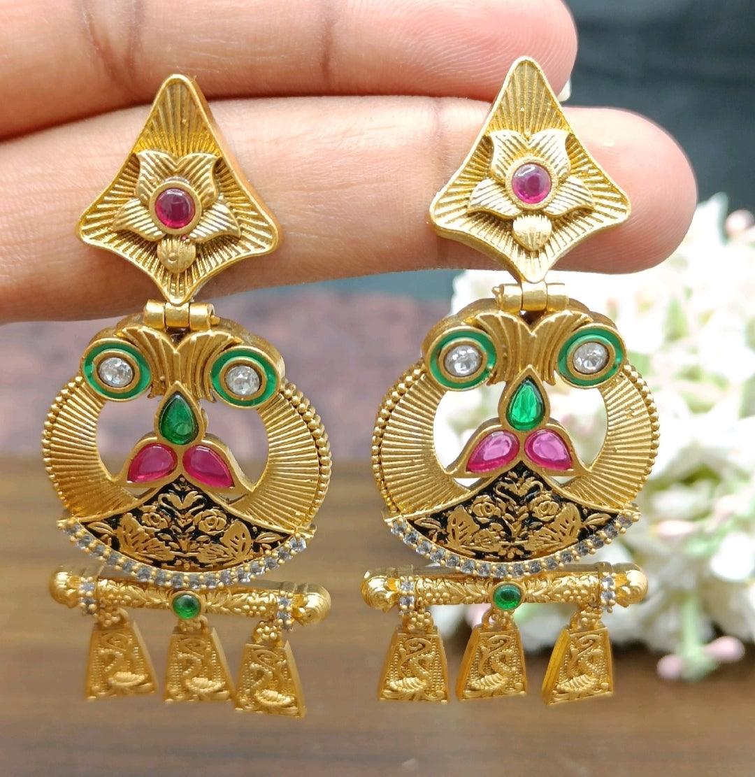Antique Golden Earrings Sku-15079 D3 - rchiecreation