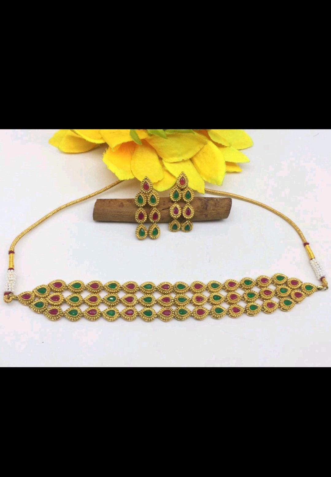 Antique Golden Necklace Set 5885 D3 - rchiecreation