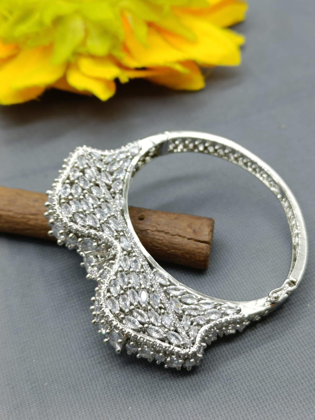 Cz Ad Bracelet -8642 C4 - rchiecreation